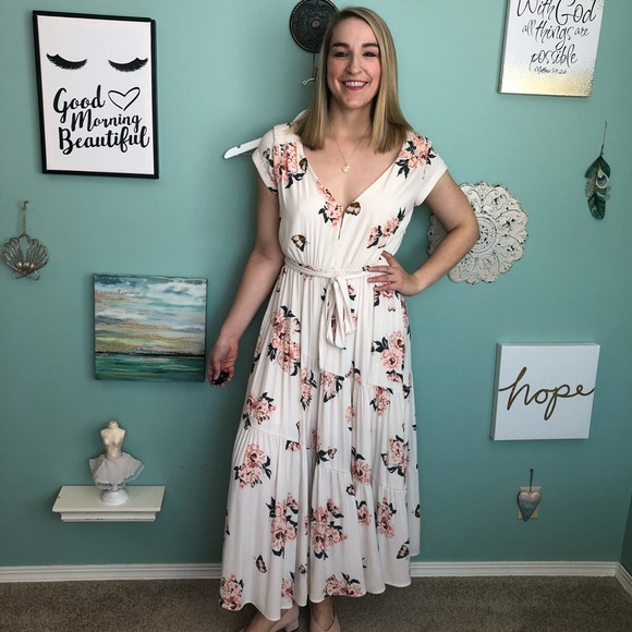 Free People Dresses & Skirts - Free People All I Got Floral Maxi Dress 6 H1